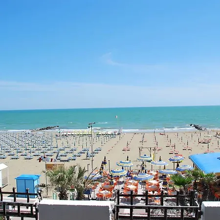 Frontemare Azzurra Апартаменты *