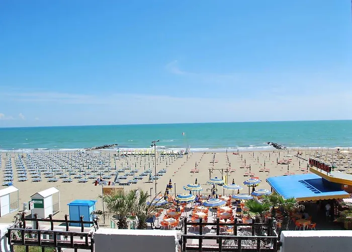 Frontemare Azzurra Apartman *